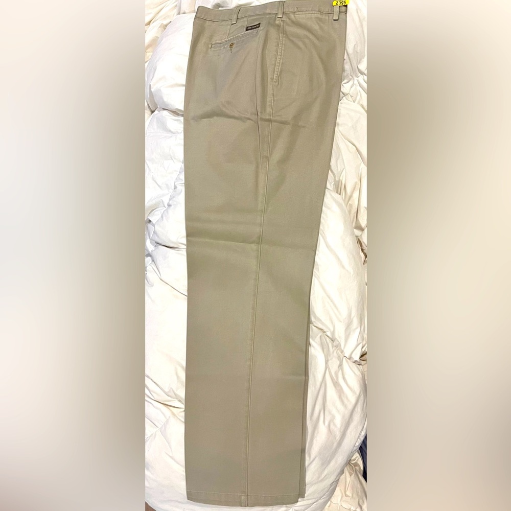 SAVANE Khaki Slacks Men 36/34 Flat Front Straight Leg
